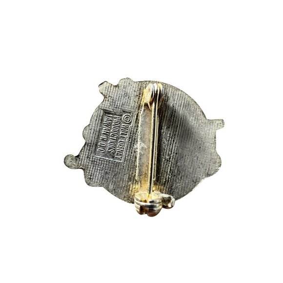 Walt Disney Collectible Pin Bear Country Vintage Henry Jamboree Guitar 1985 - Picture 2 of 3